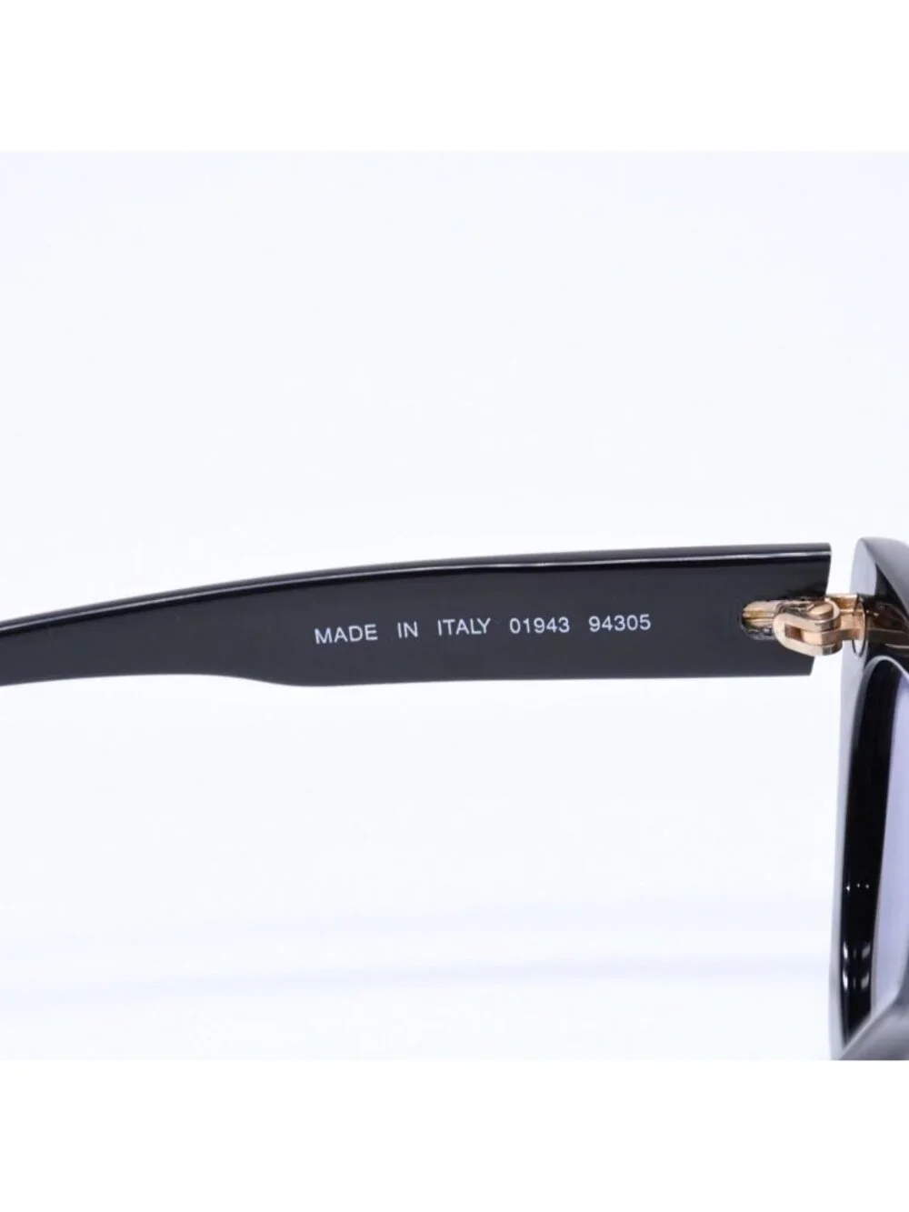 Chanel Cat's Eye Sunglasses Eyewear CC Logo Black Gold